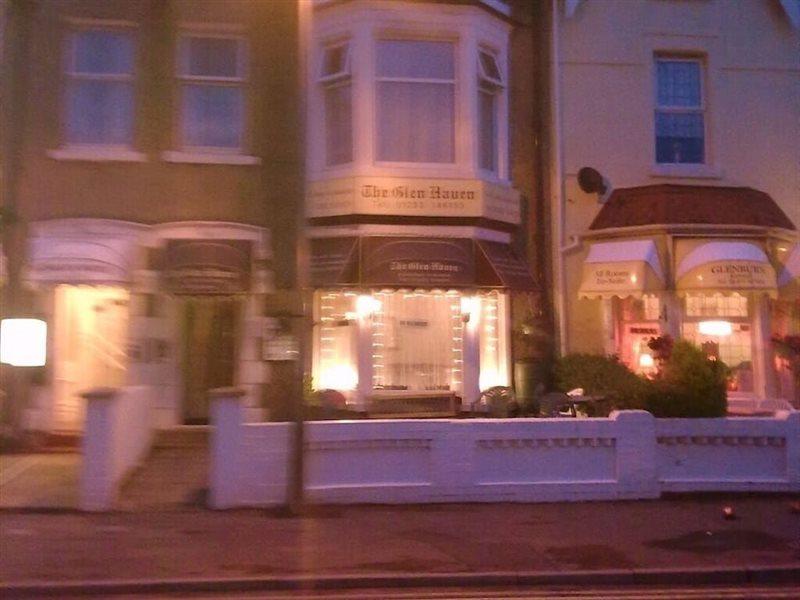 The Glenhaven Bed and Breakfast Blackpool Esterno foto